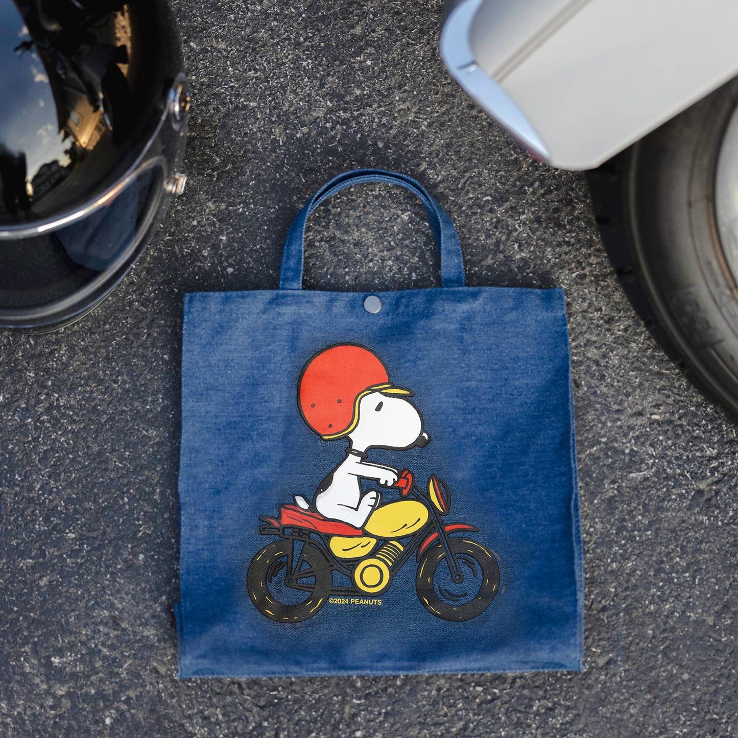 Snoopy Easy Rider Vintage-Style Market Tote