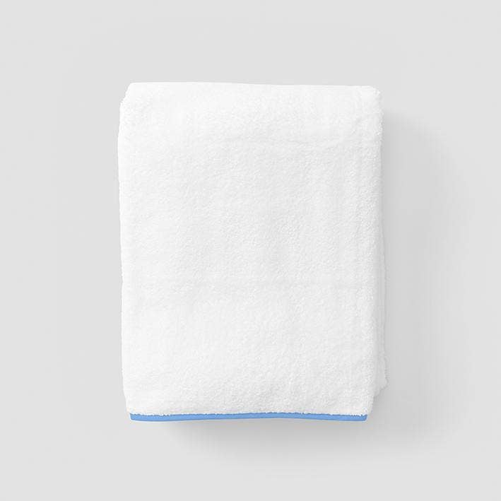 Weezie - Signature Bath Towel